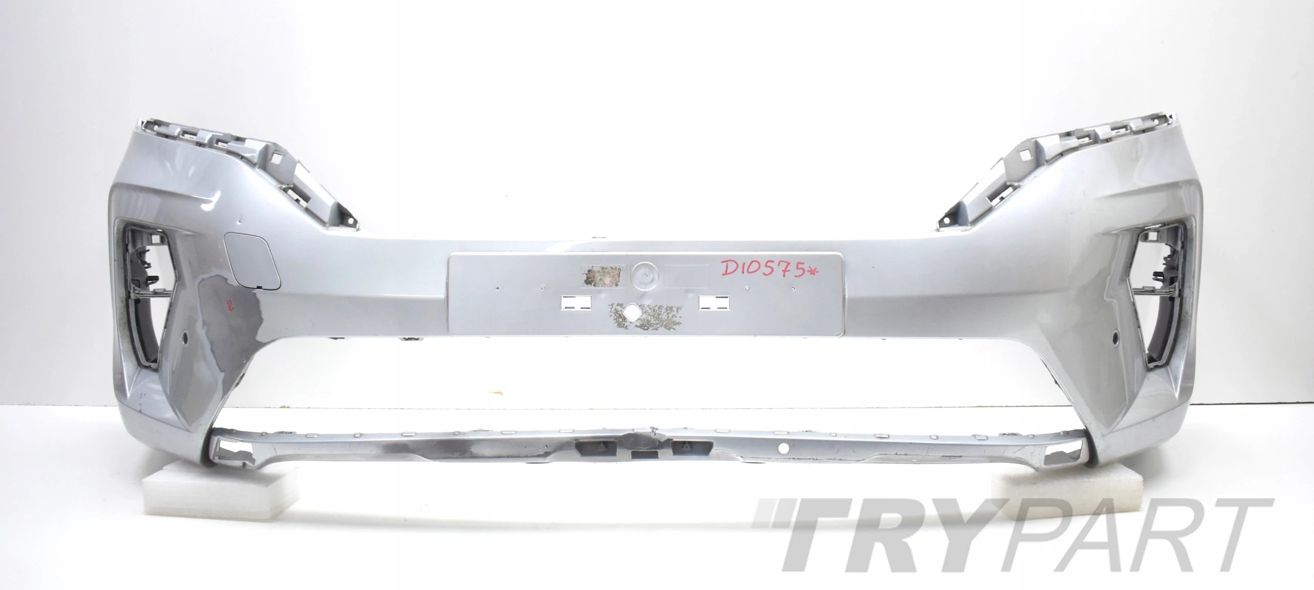NISSAN TOWNSTAR FRONT BUMPER ORG