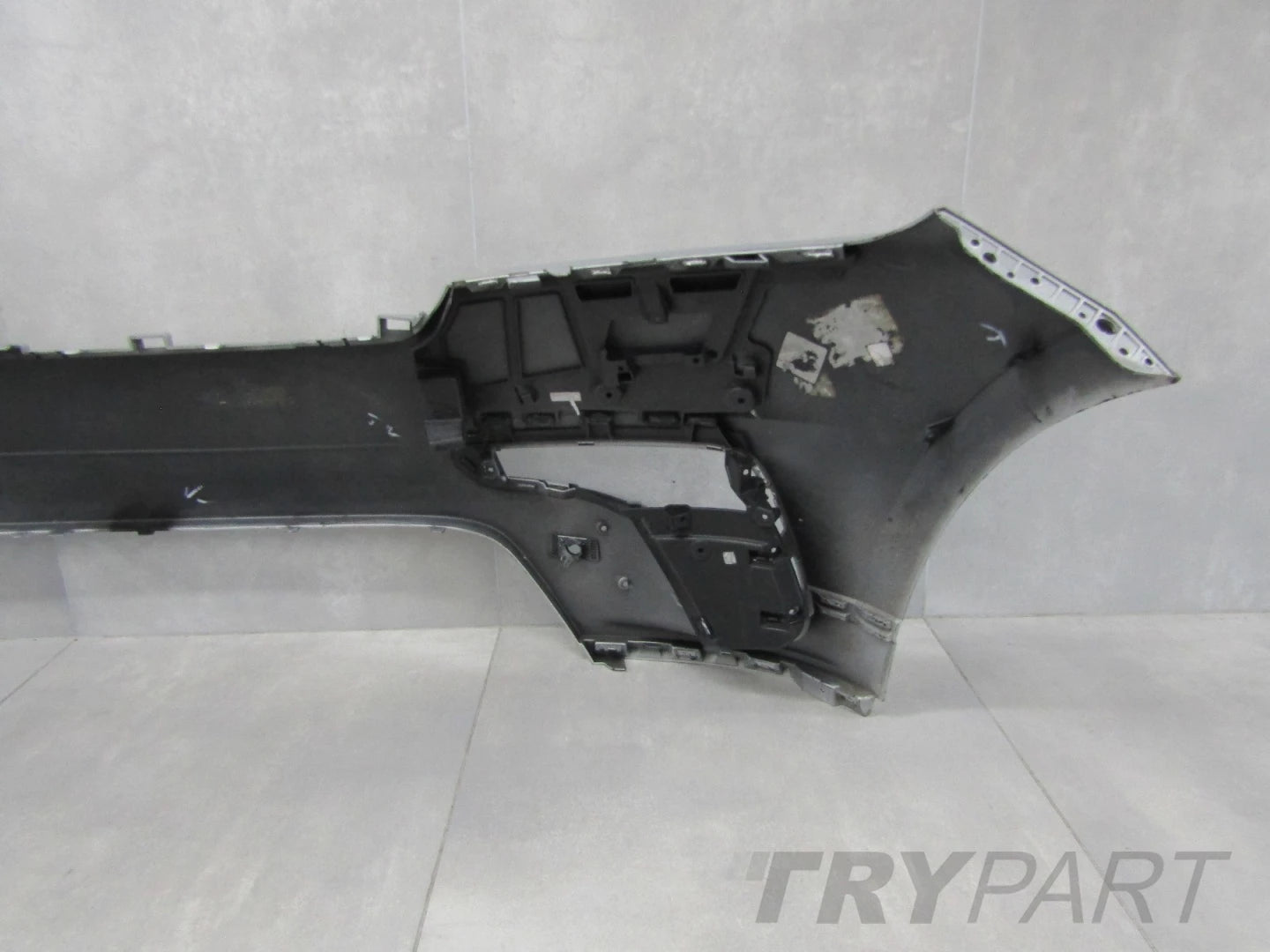 Front Bumper for Land Rover RANGE ROVER VELAR L560 R-DYNAMIC 18-