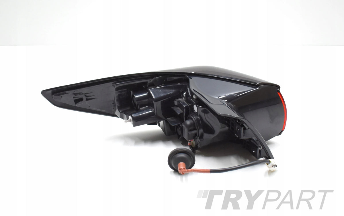 MAZDA CX5 CX-5 II LIFT RIGHT REAR TAIL LIGHT ORG 22+