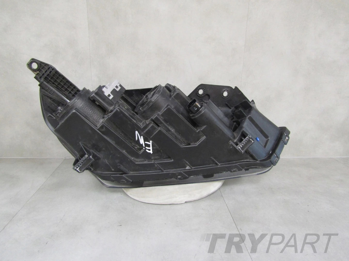 HEADLIGHT HYUNDAI IONIQ STANDARD LENS 16-19 LH LEFT 92101-G2