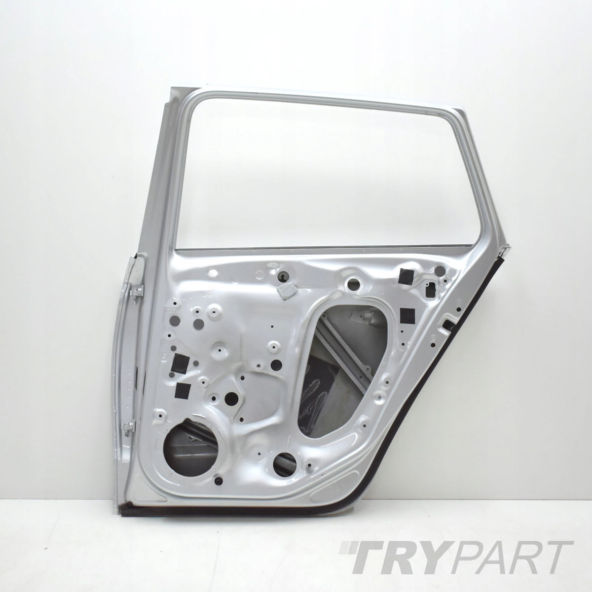 SKODA KAMIQ 658 DOOR RIGHT REAR ORG