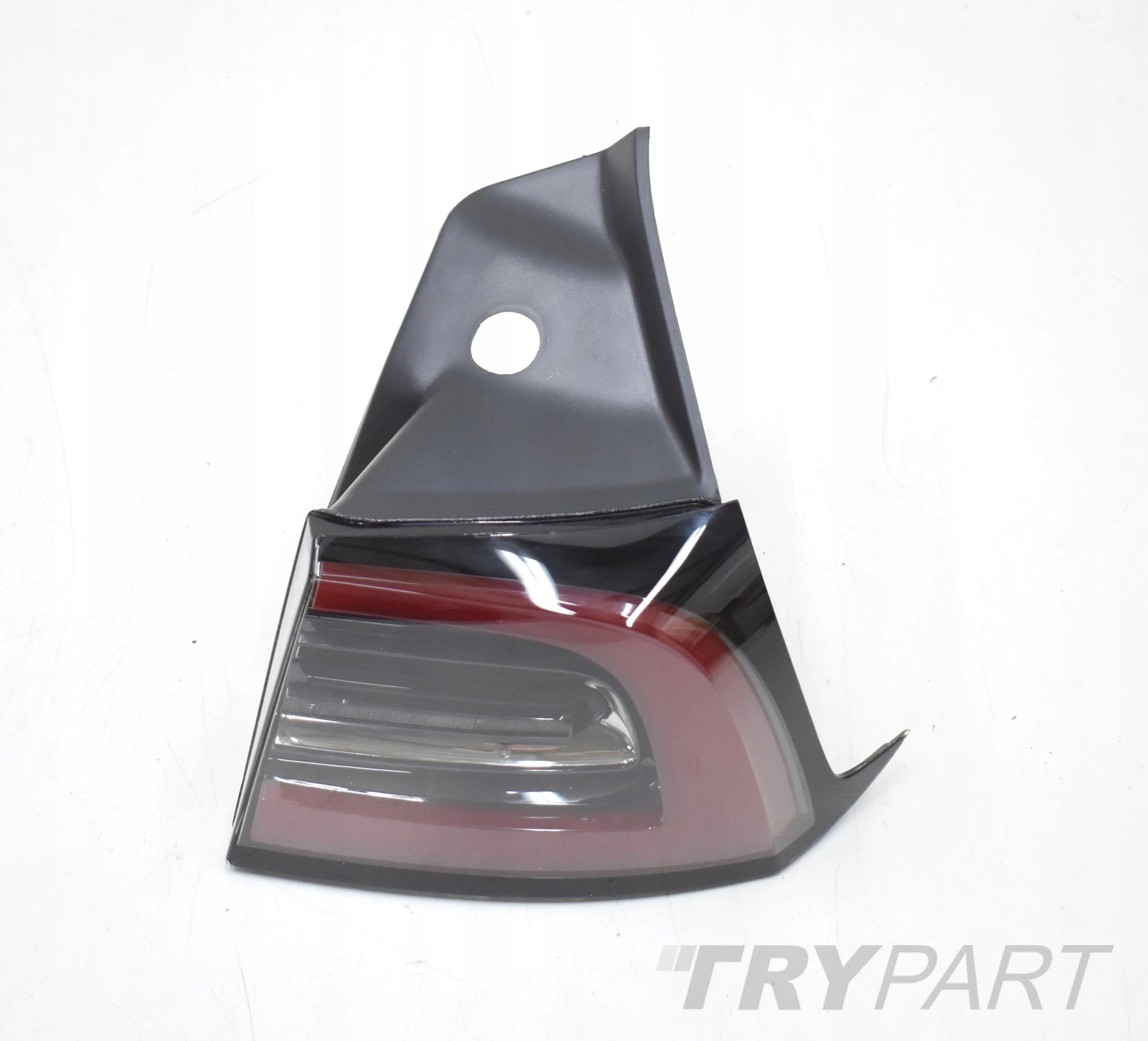 TESLA MODEL Y RIGHT REAR LED TAIL LIGHT ORG EU NEW 1077400-00-C