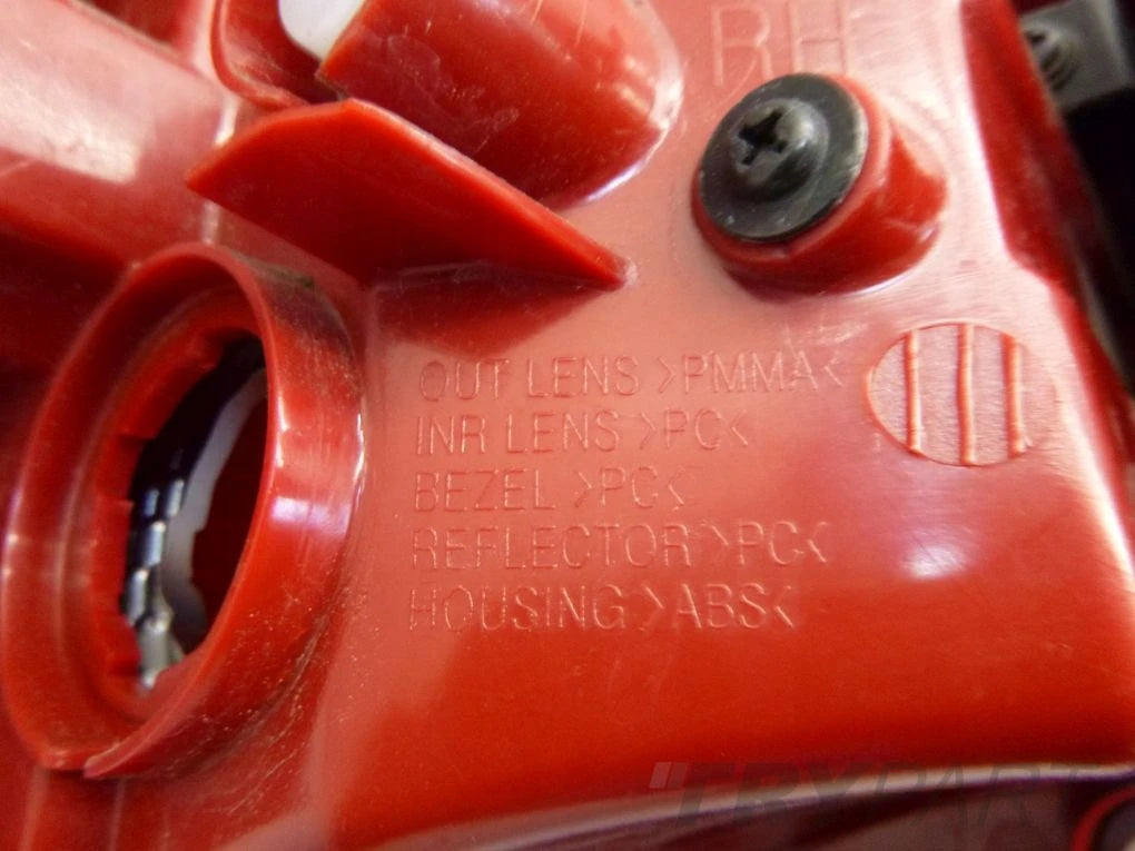 KIA CEED II 2 HB 12- right rear lamp