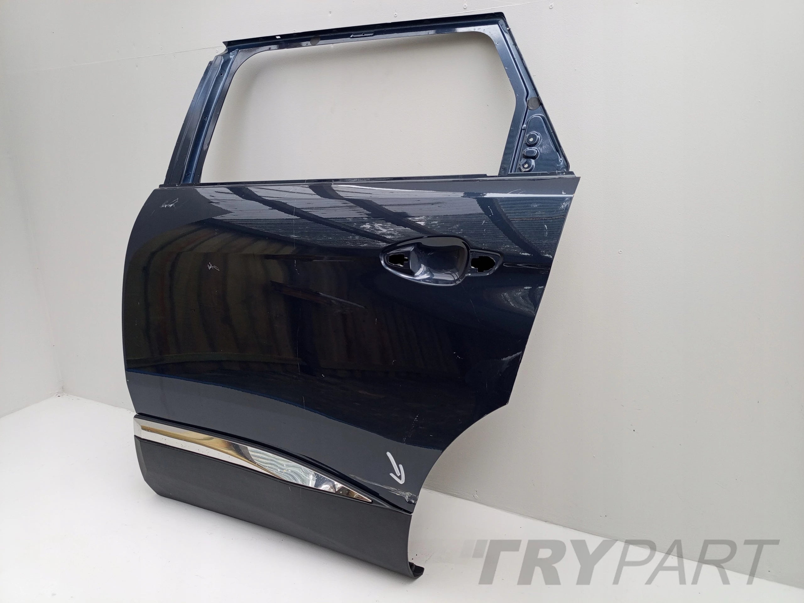 PEUGEOT 5008 II 2 2016- Left Rear Door