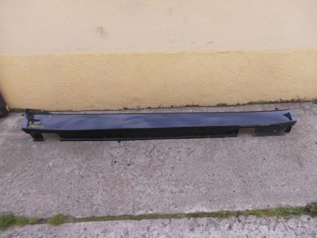BMW 5 E60 E61 right sill cover