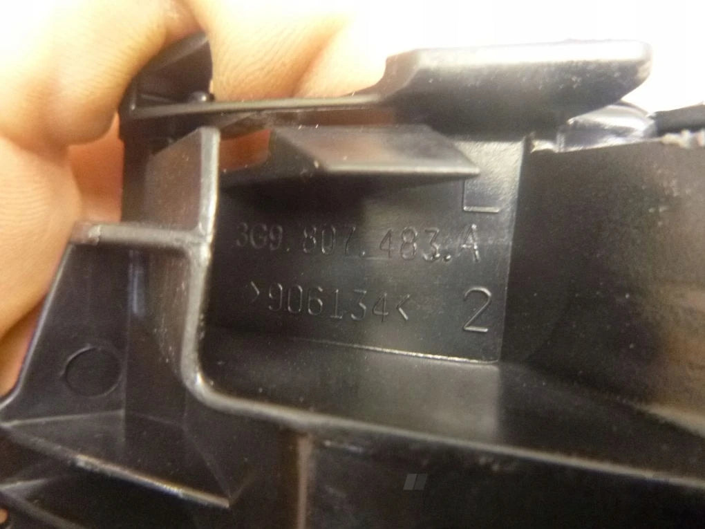 VW PASSAT B8 KOMBI 3G9 Left Rear Slider