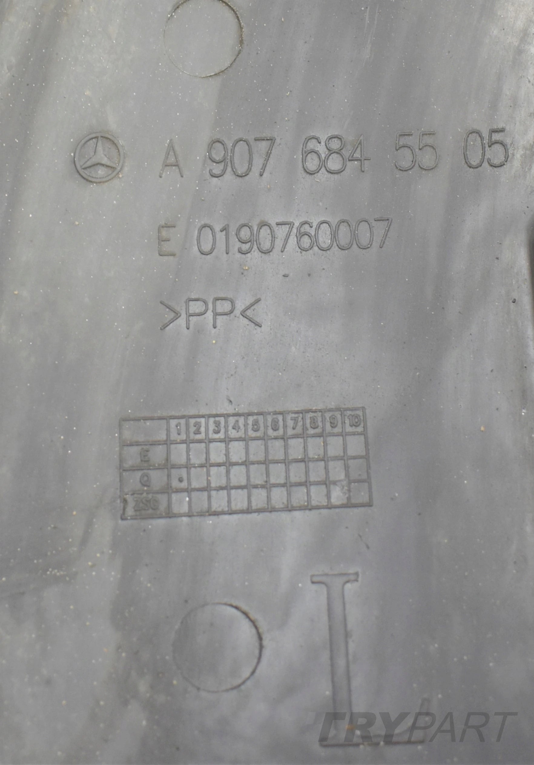 MERCEDES SPRINTER W907 W910 LEFT FRONT FENDER ORG