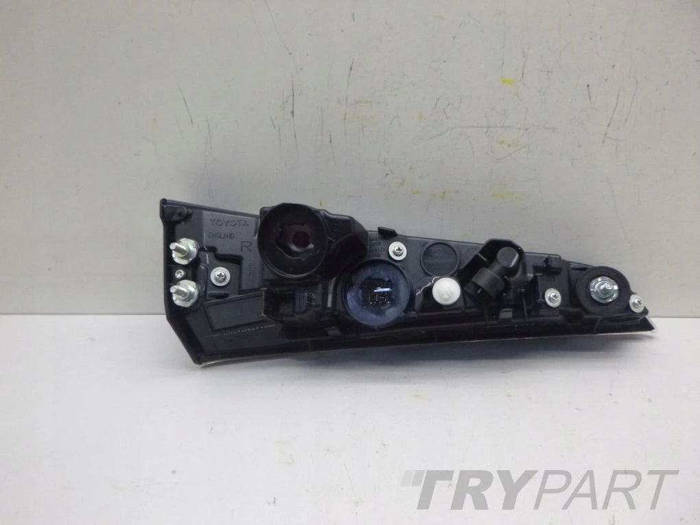 TOYOTA COROLLA E21 KOMBI 18- Right Rear Lamp