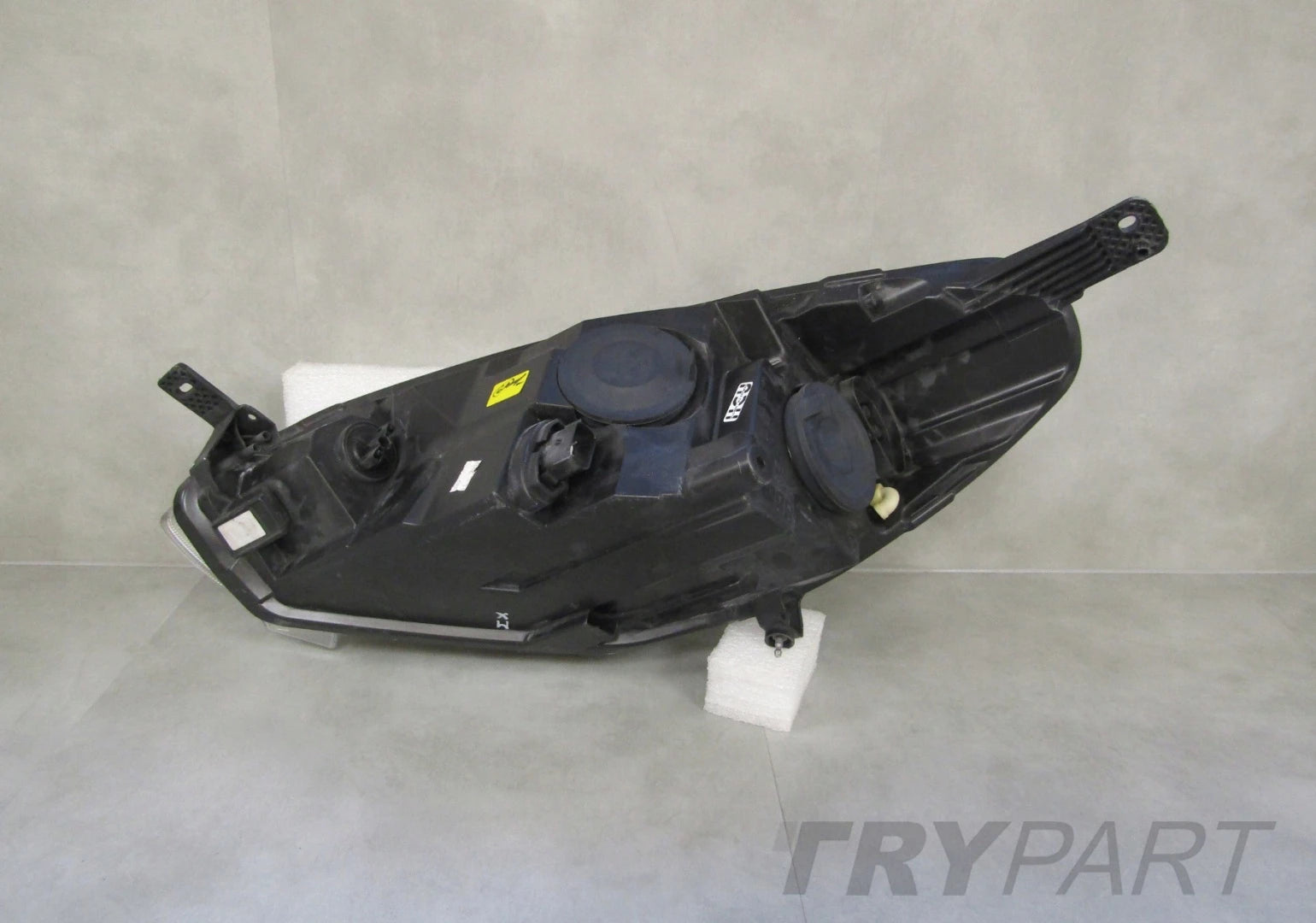 FRONT LAMP FORD FIESTA MK8 VIII 17-21 STANDARD RH H1BB-13W029-AD