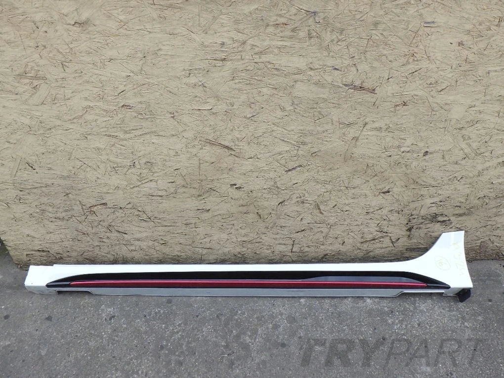 KIA PROCEED III 3 GT 18- left sill protector strip