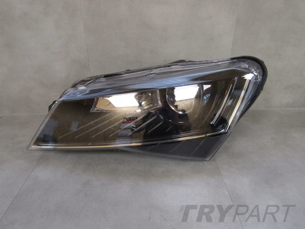 SKODA SUPERB 3 III 3V1 XENON HEADLIGHT, SWIVELING, LEFT SIDE, 2015-2019