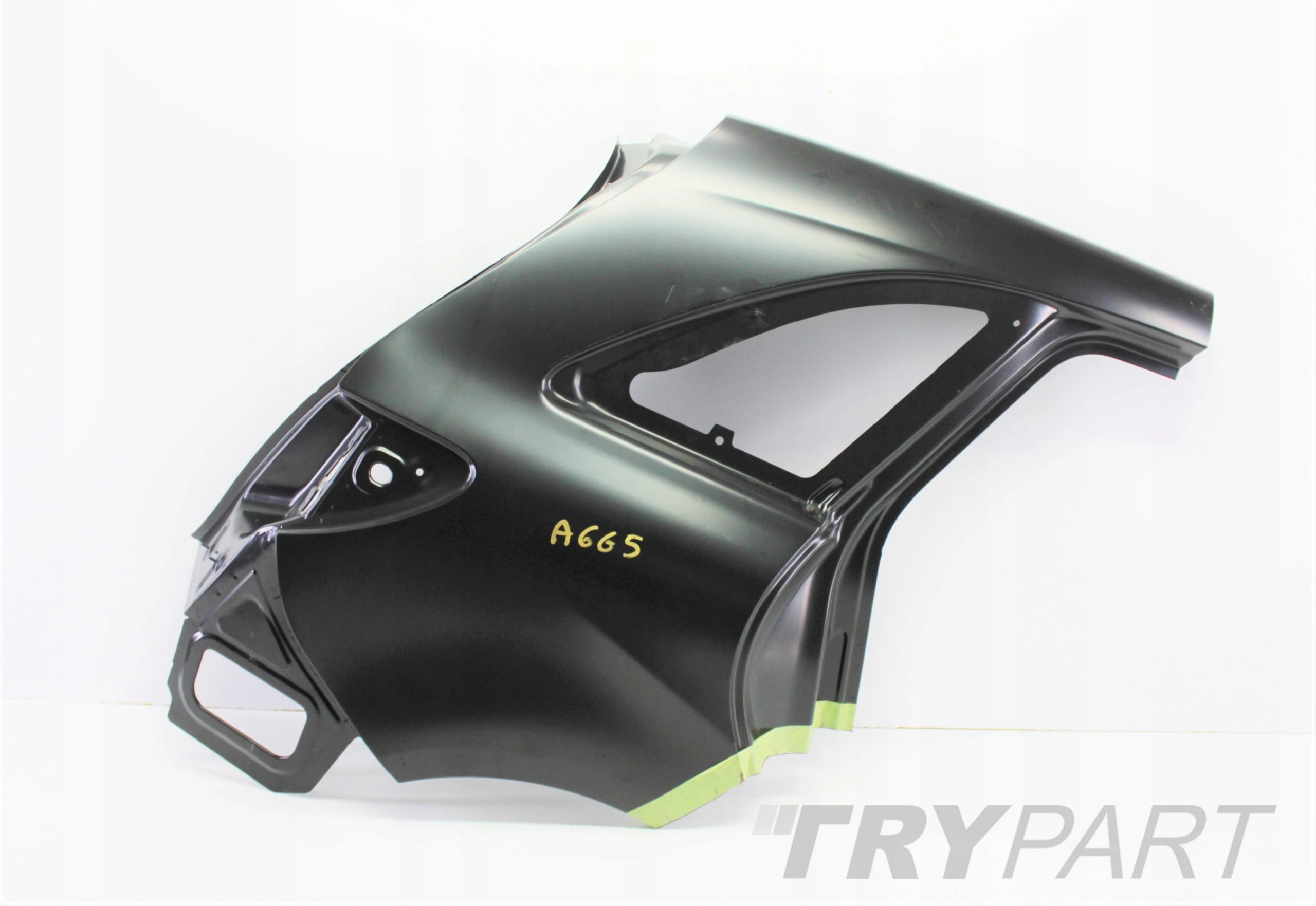 MERCEDES B KLASA W246 RIGHT REAR FENDER HOUSING