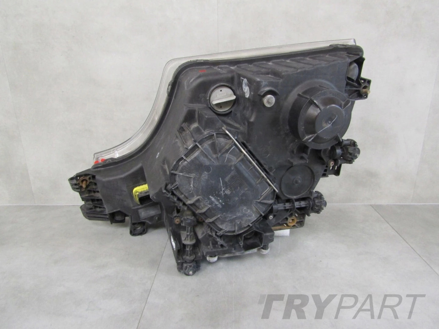 Headlight Mercedes Actros MP4 XENON 11- RH A9608200739