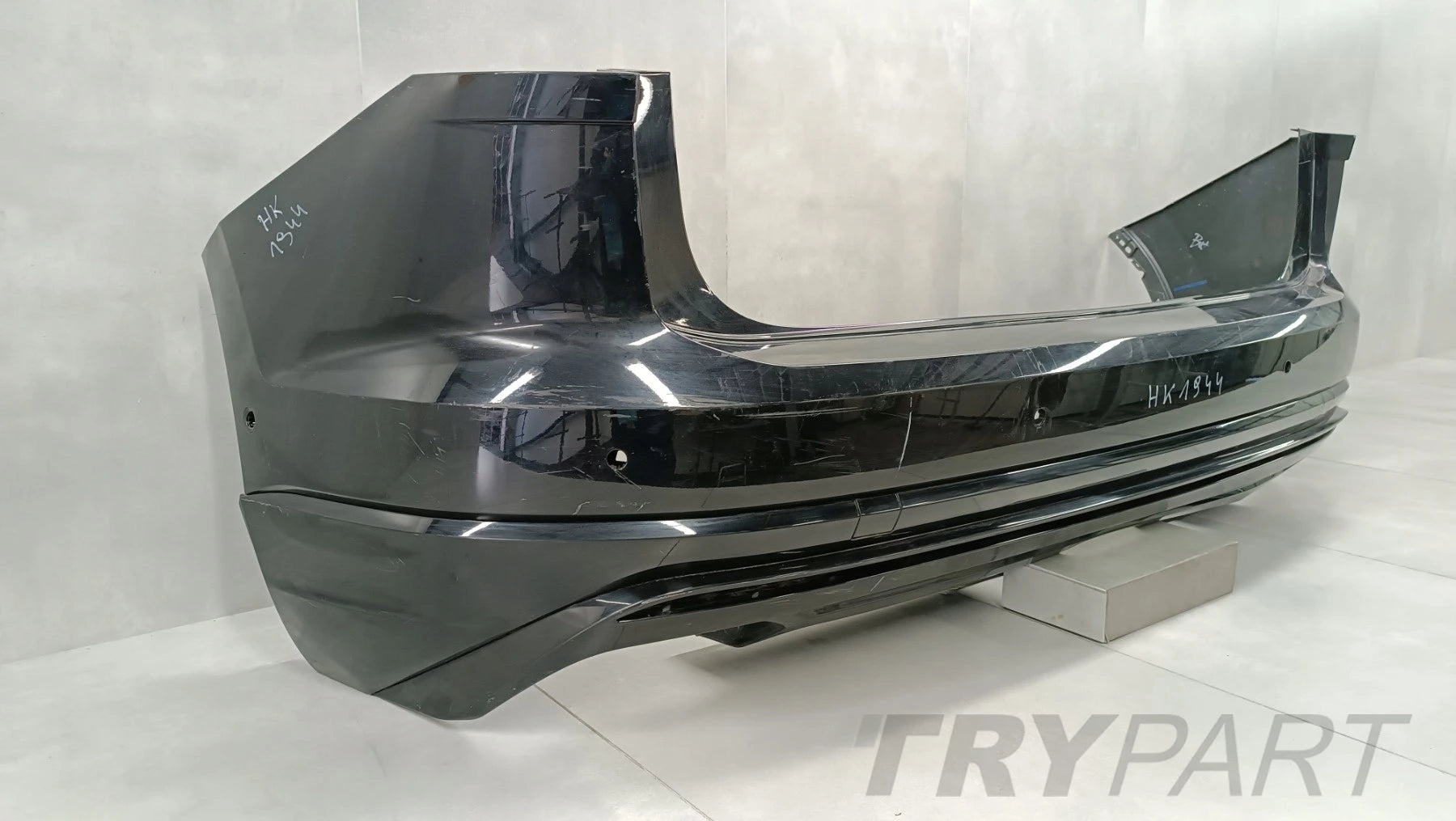 Rear Bumper for Volkswagen VW Touareg III 3 R-Line 760 18-