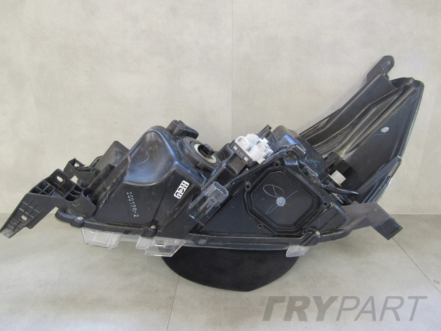 Headlight Toyota Hilux 8 VIII LENS LED 15- RH RIGHT