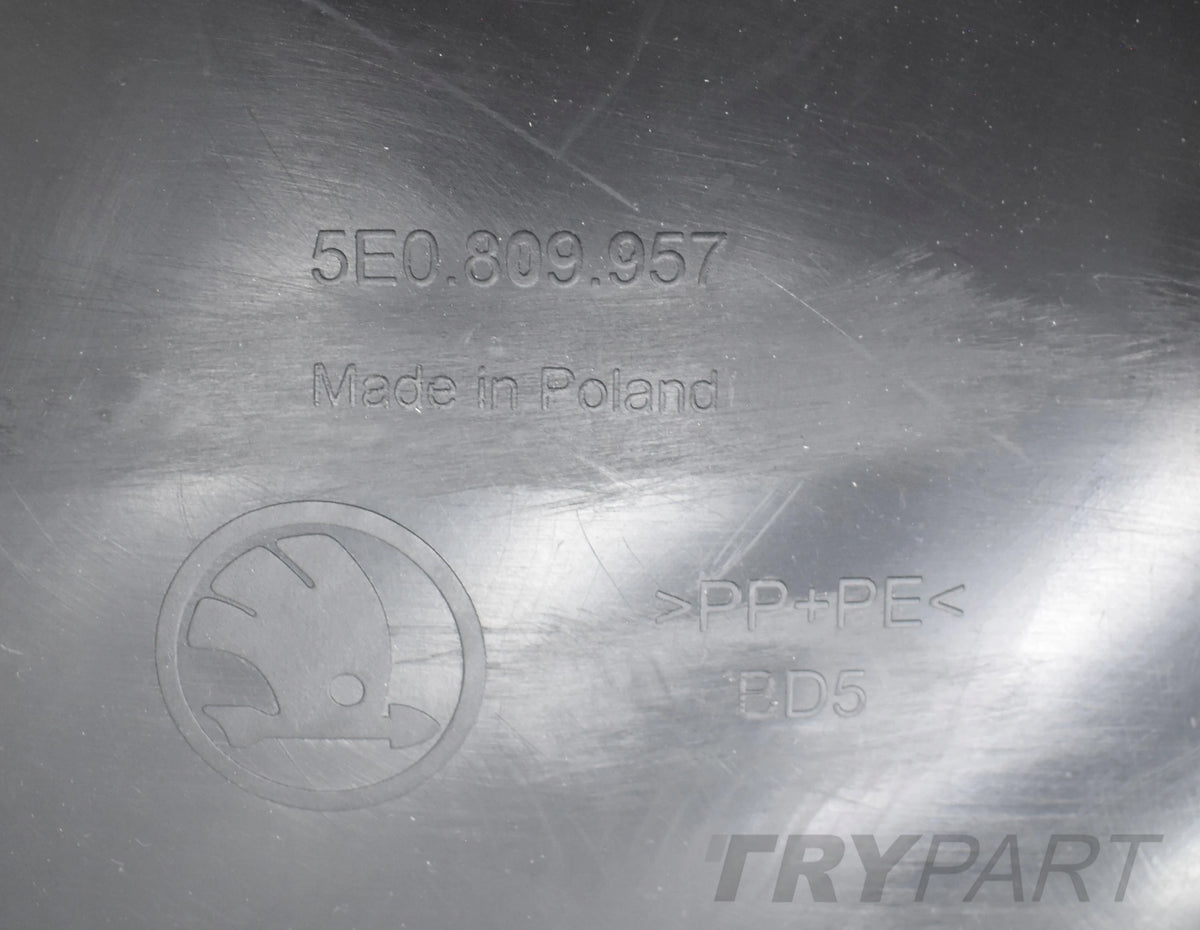 SKODA OCTAVIA III 5E0 FRONT LEFT FENDER ORG NEW