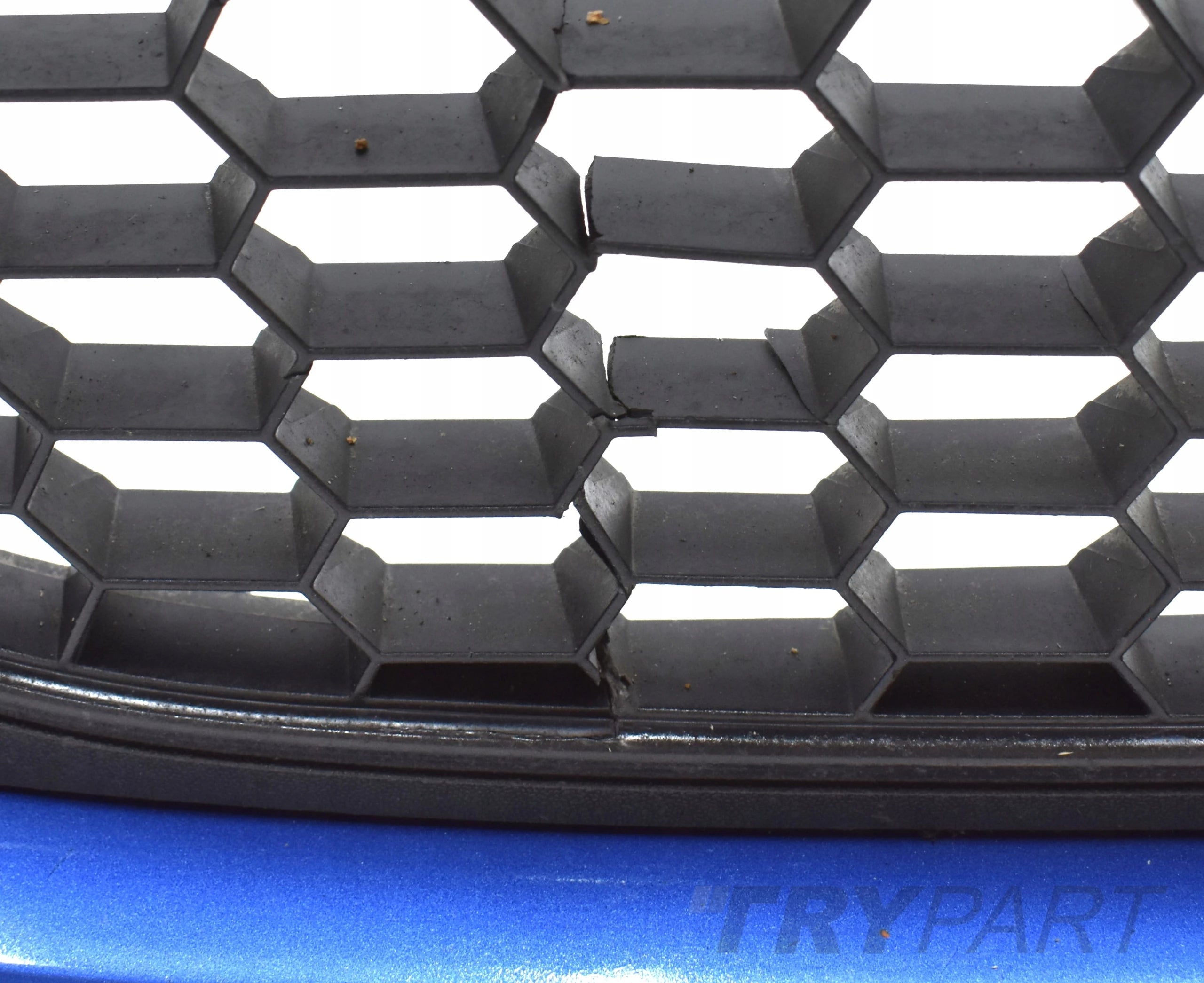 VW SCIROCCO 1K8 FRONT BUMPER ORG + GRILLE