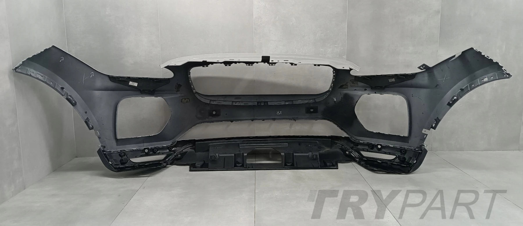 Front Bumper Jaguar E-Pace E Pace 17-