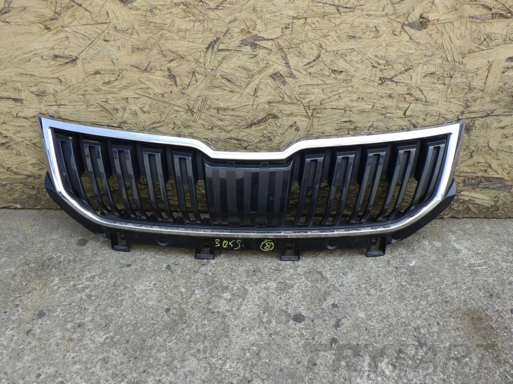 SKODA KAROQ 57A 2017- Grille Trim