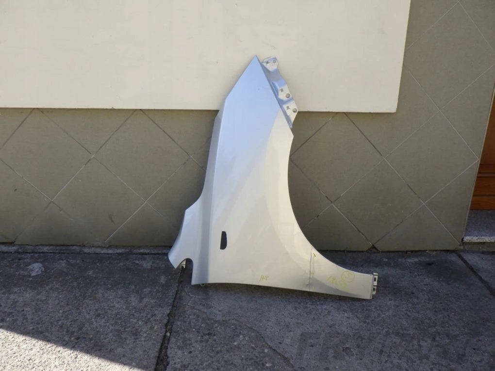 HYUNDAI IX35 IX 35 Front Passenger Side Fender