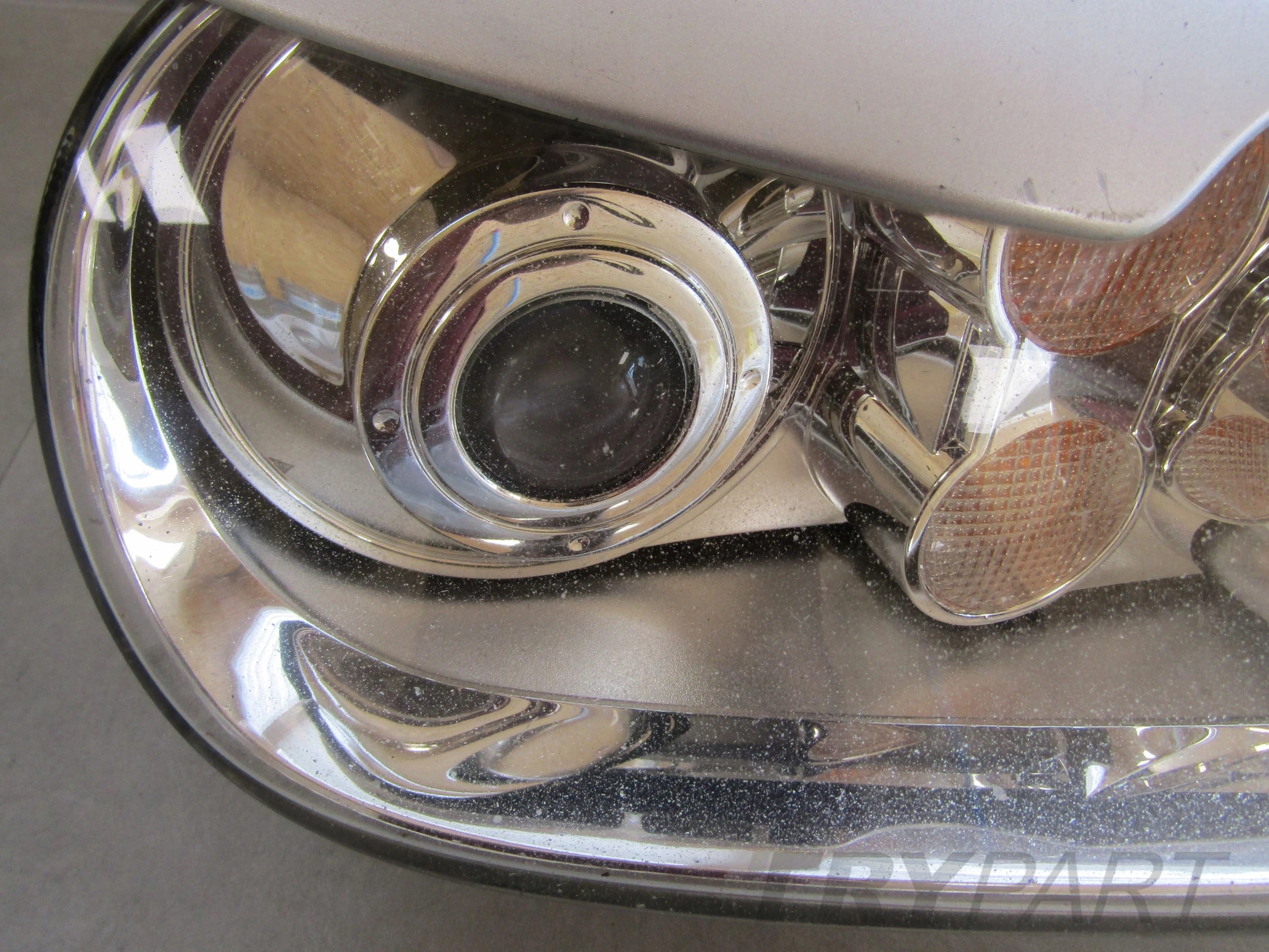 VW Golf 4 IV Xenon Headlight 97-06 RH 1J1941016L