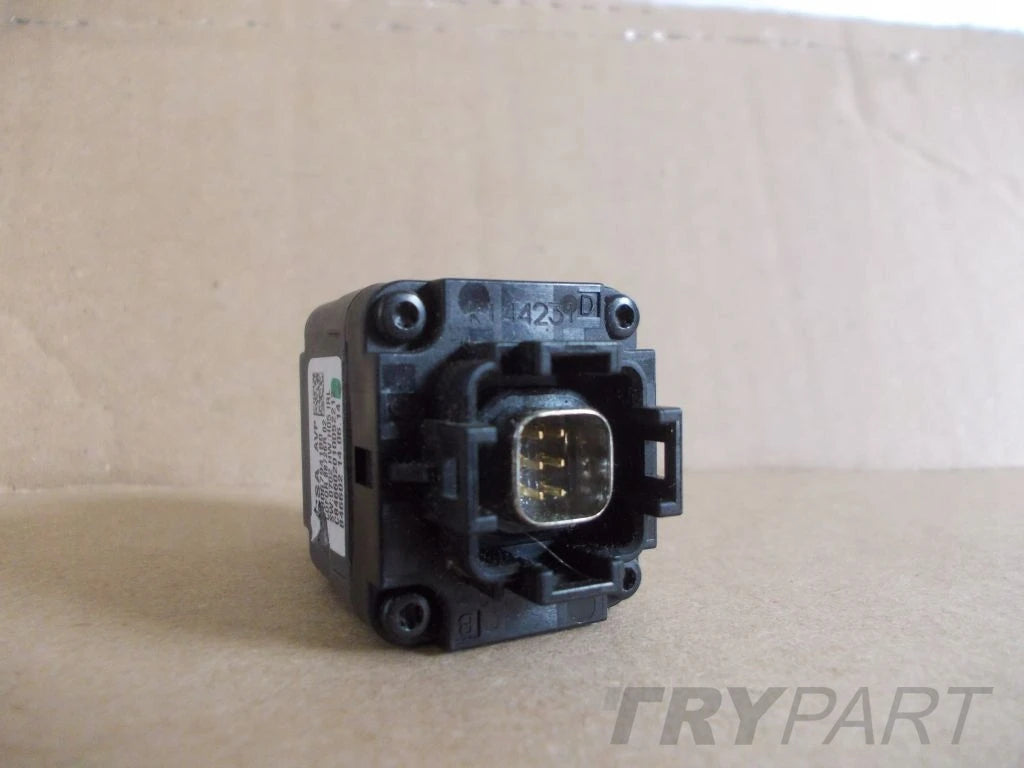 Nissan Note E 12 2014- 14- 13- Rear Camera