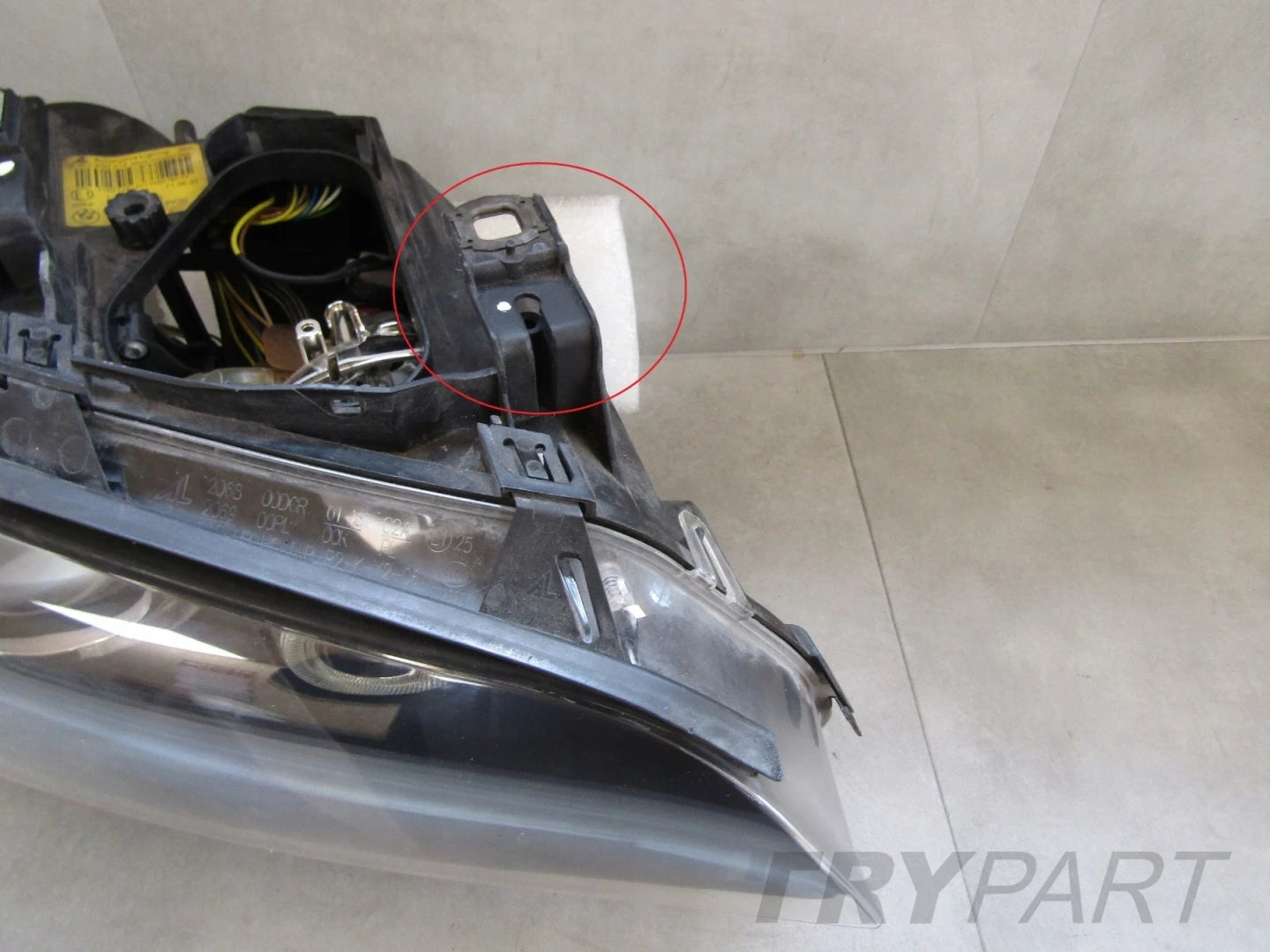 HEADLIGHT BMW 3 E92 E93 06-10 XENON NON-SWIVEL RH 7162127-15