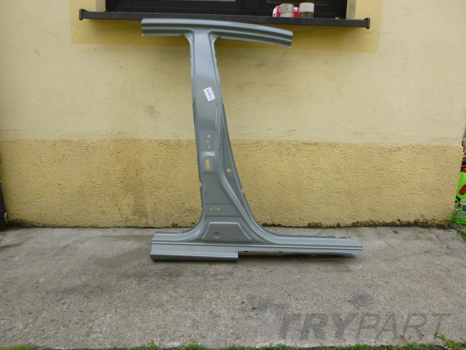 TOYOTA AURIS II 2012 12- Front Right Pillar Sill