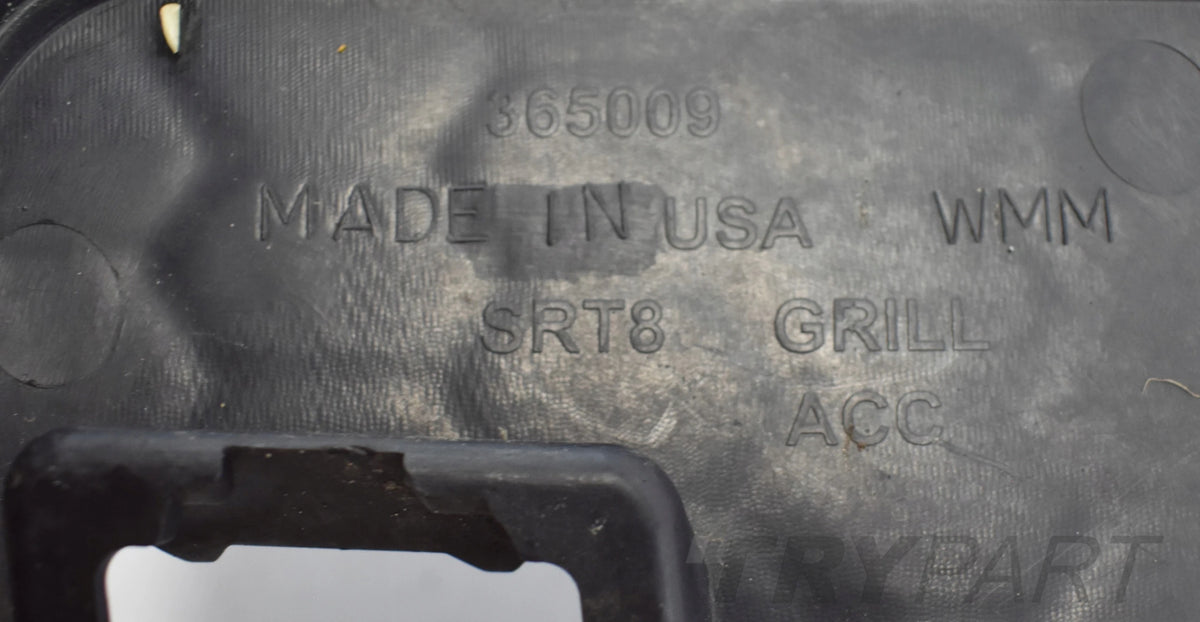 JEEP CHEROKEE WK2 SRT FRONT BUMPER GRILLE ORG