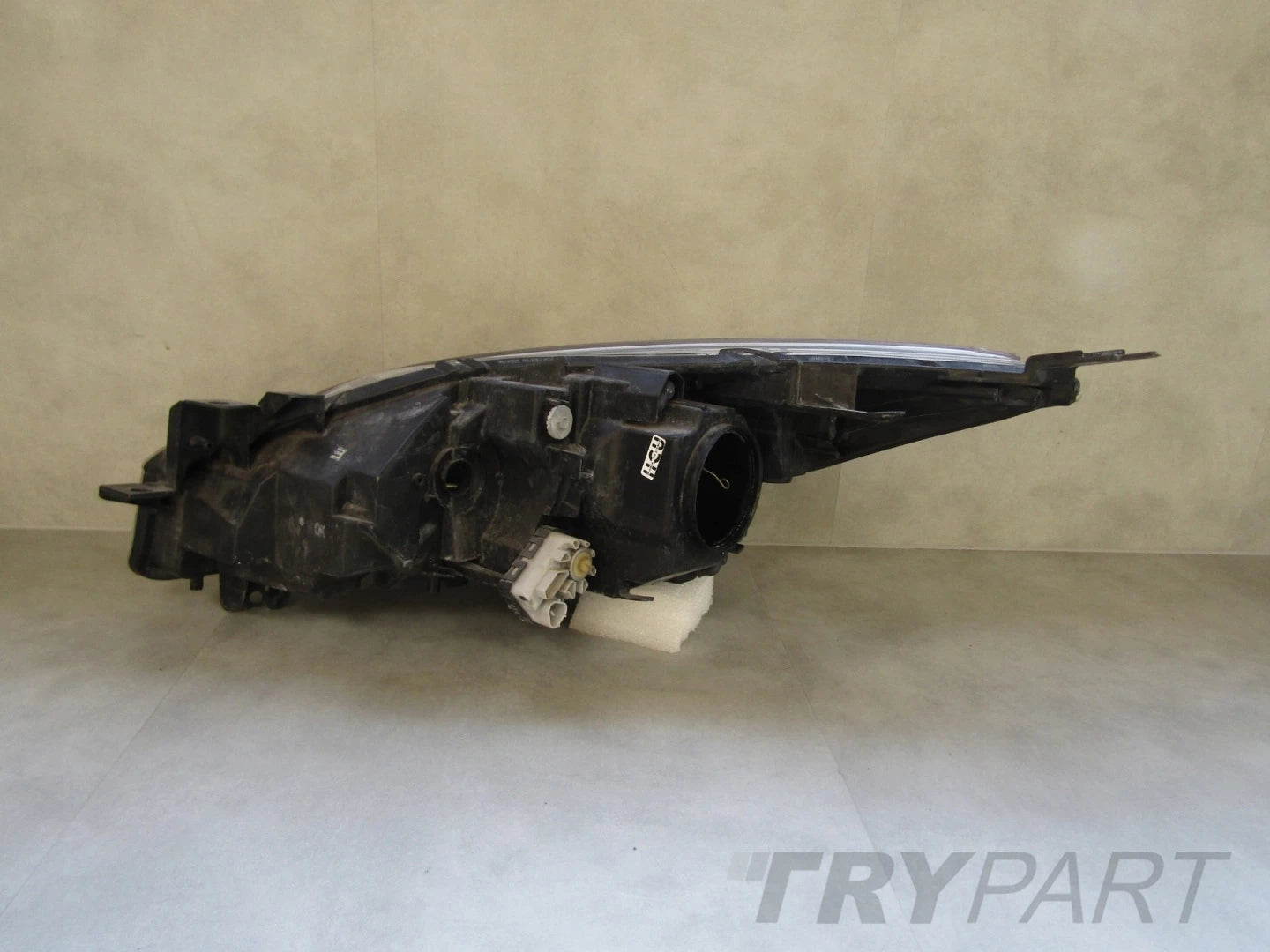 HEADLIGHT MAZDA 3 II XENON SWIVEL LIFT RH 08-13 BBM551030