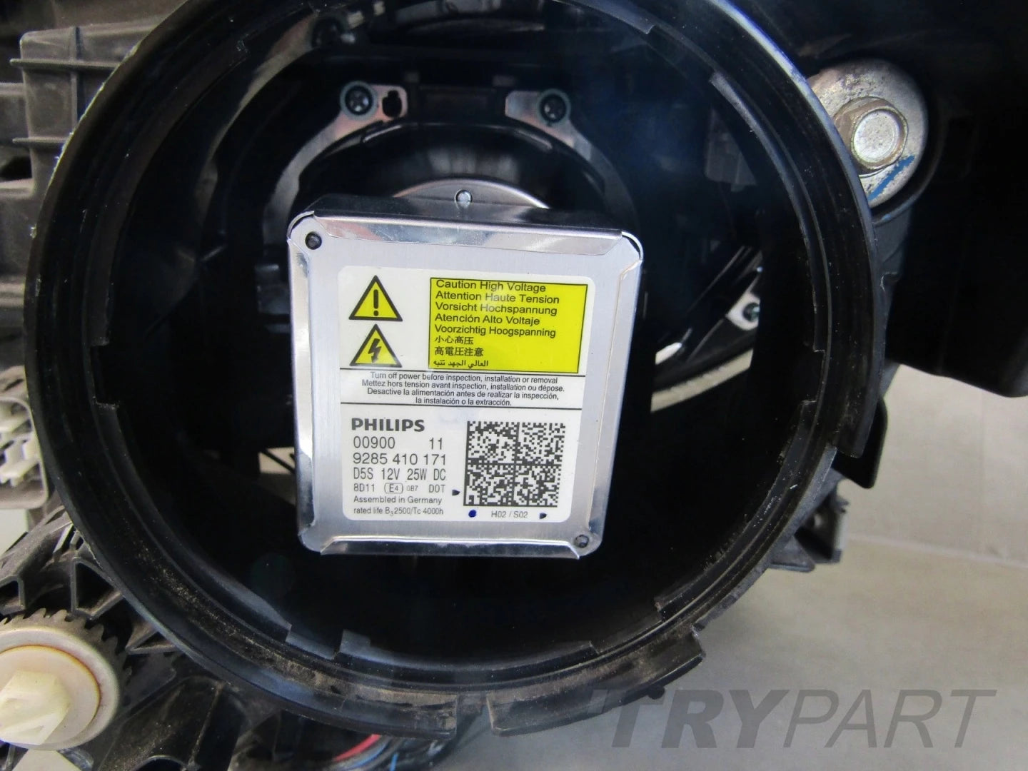 FRONT LAMP MITSUBISHI L200 V XENON NON-SWIVEL 15-19 RH