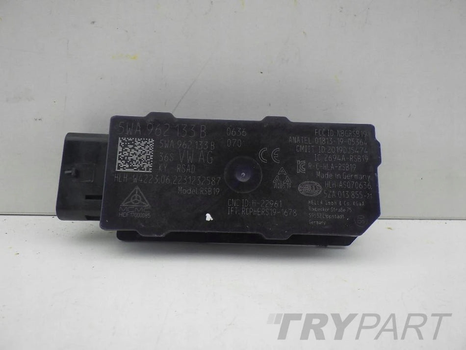 VW AUDI SEAT SKODA KEYLESS ANTENNA AMPLIFIER 5WA962133E