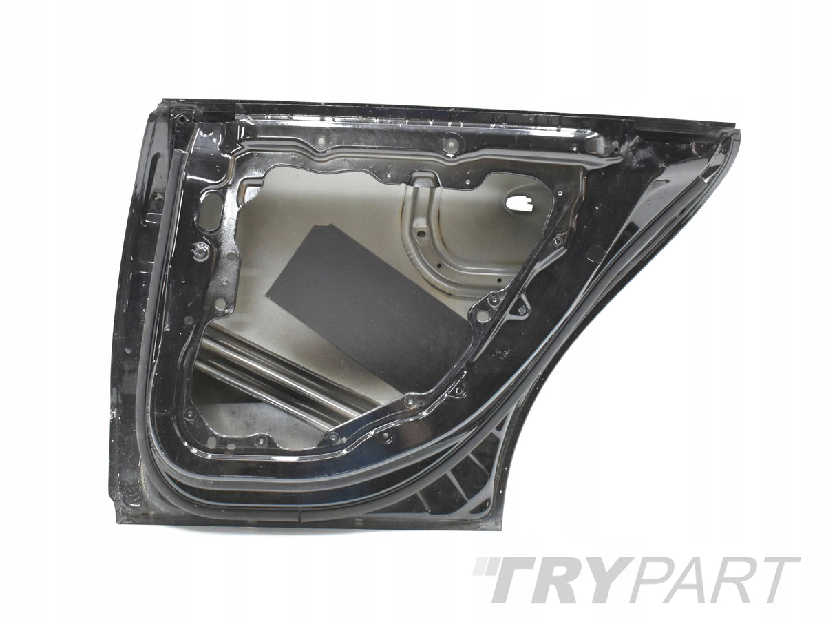 MERCEDES CLA W118 RIGHT REAR DOOR ORG