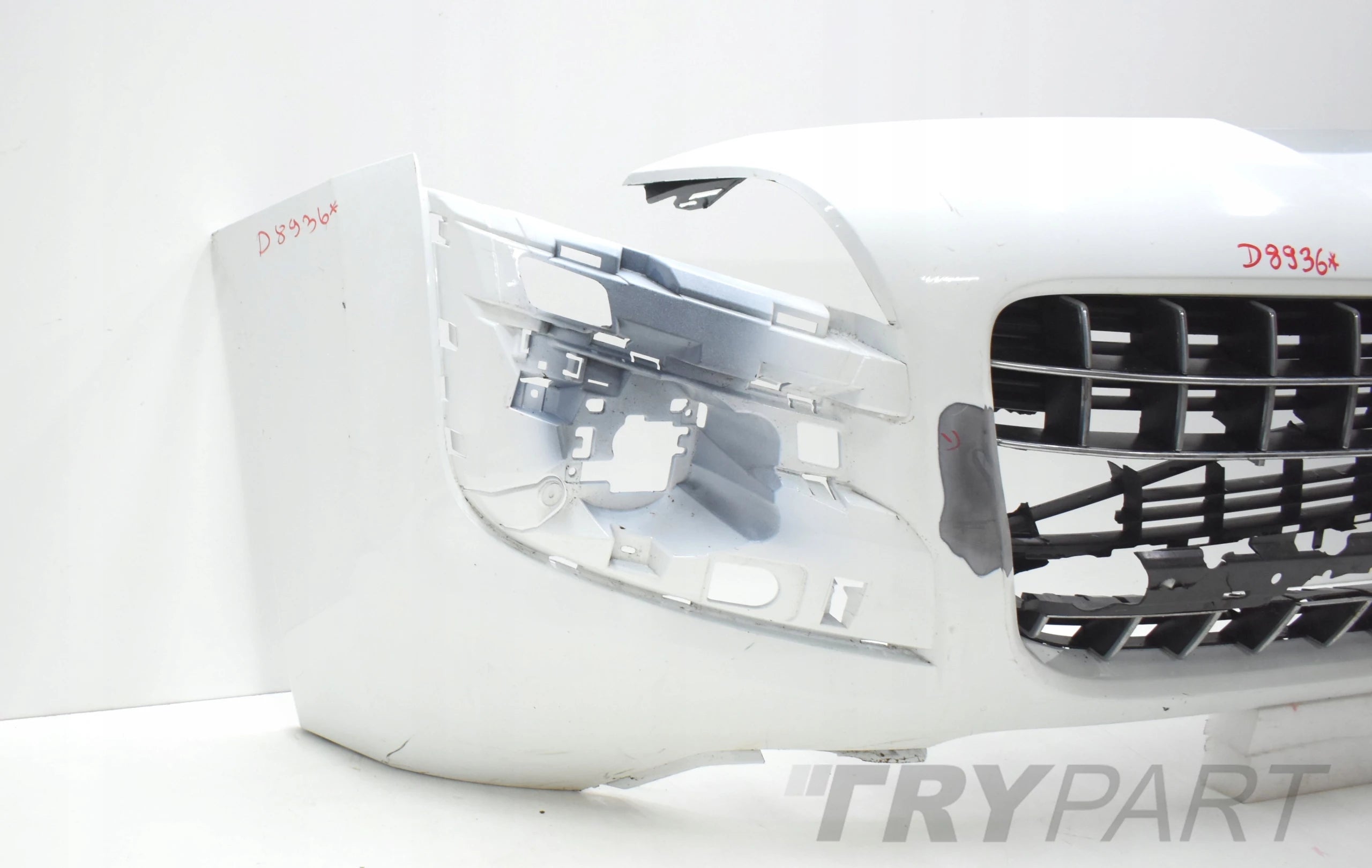 PEUGEOT 3008 I FRONT BUMPER ORG
