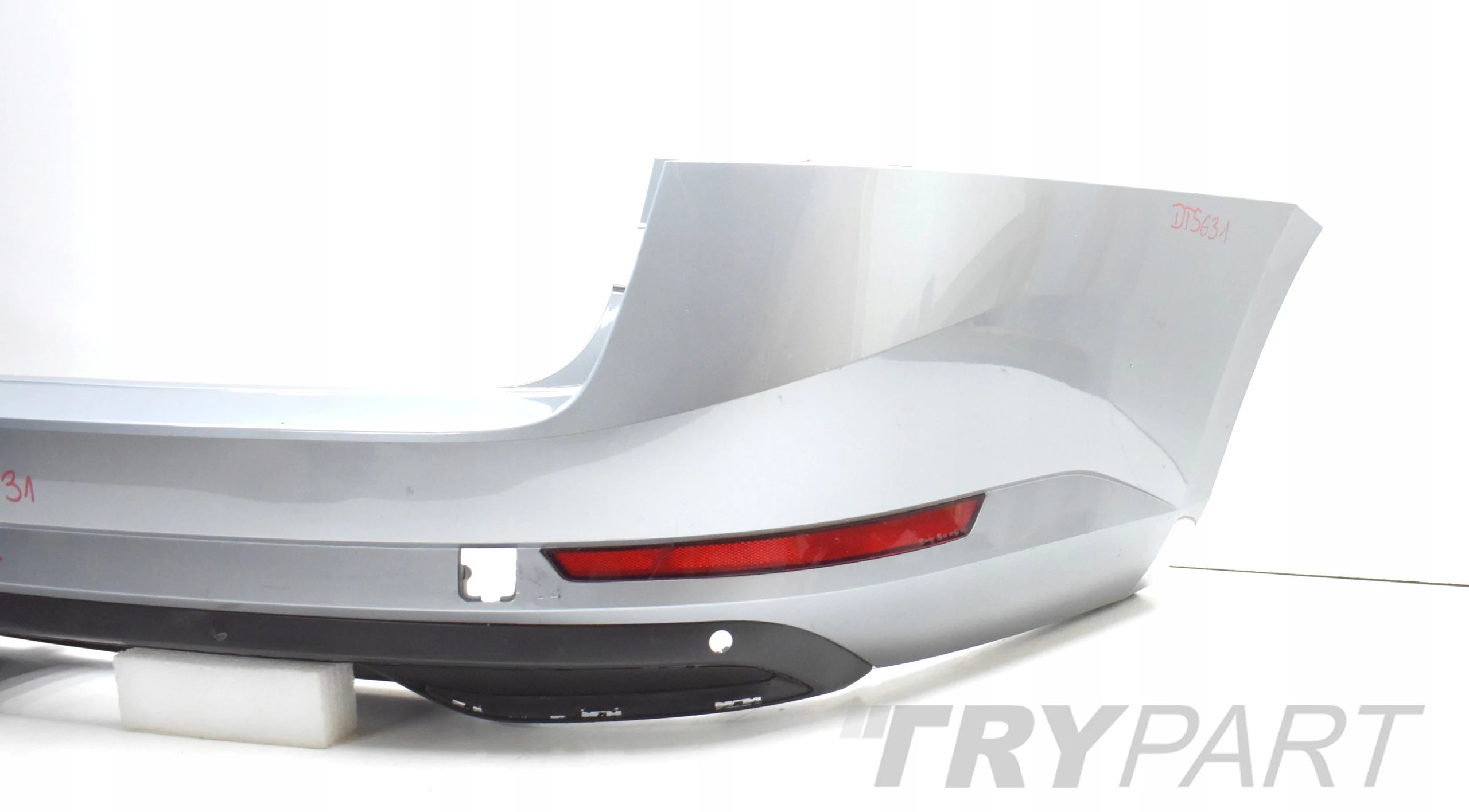 SKODA SUPERB III 3V9 REAR BUMPER WAGON ORG + BOTTOM