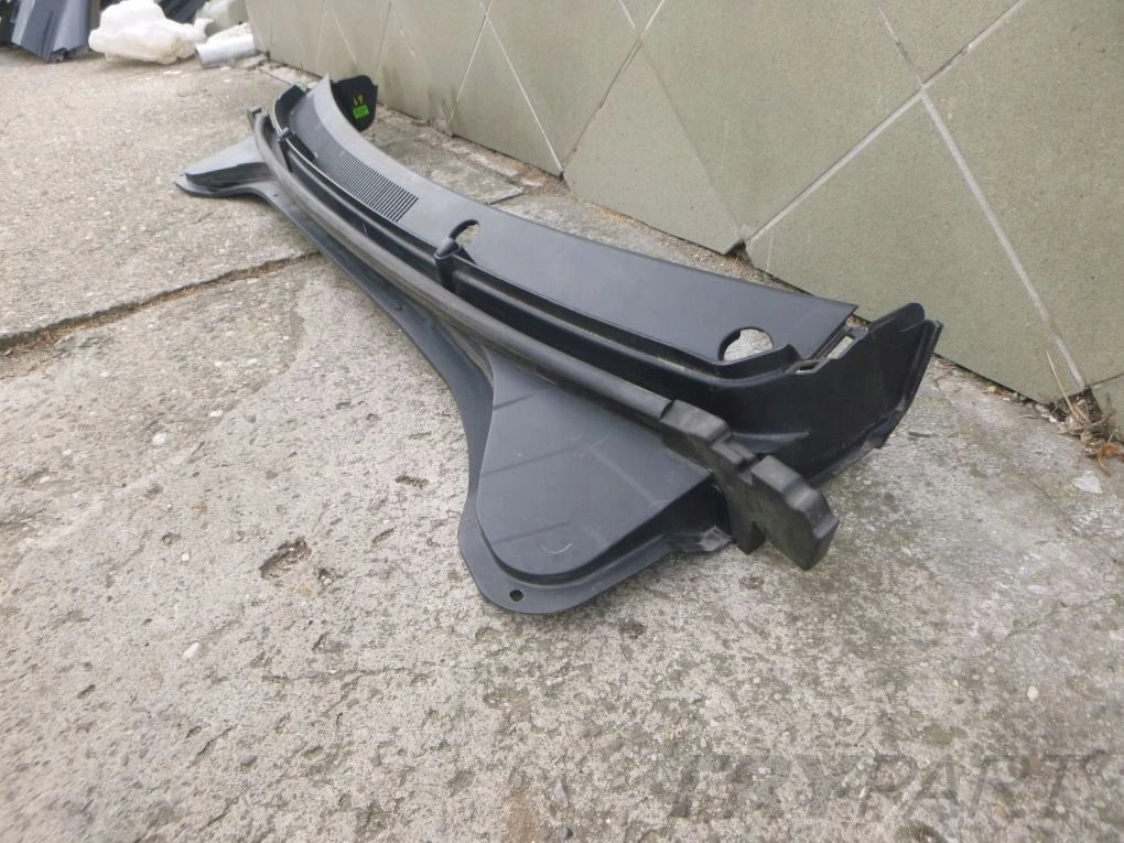 HYUNDAI ELANTRA VI 6 16- Windshield Trim