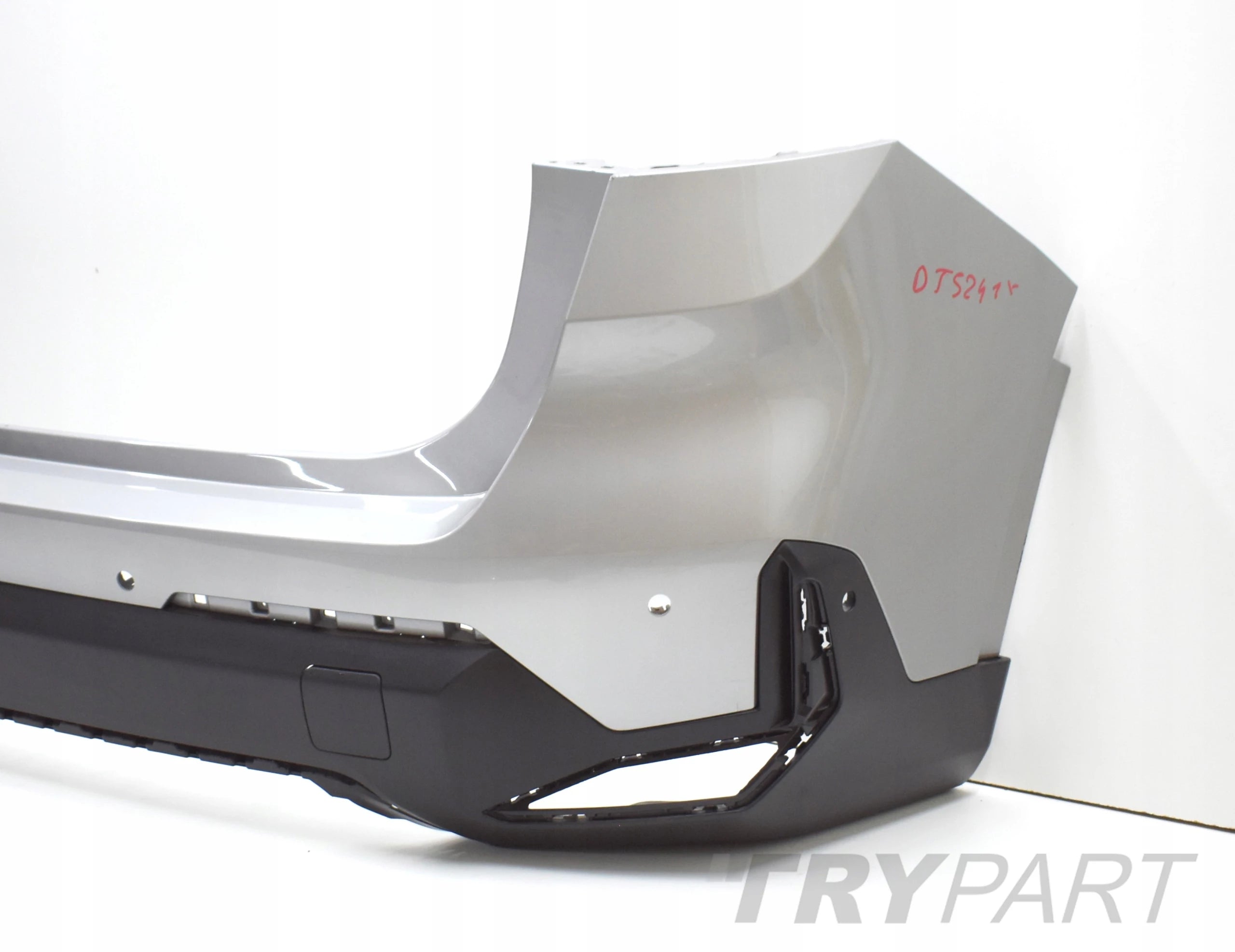 BMW X1 U11 REAR BUMPER ORG STANDARD + BOTTOM