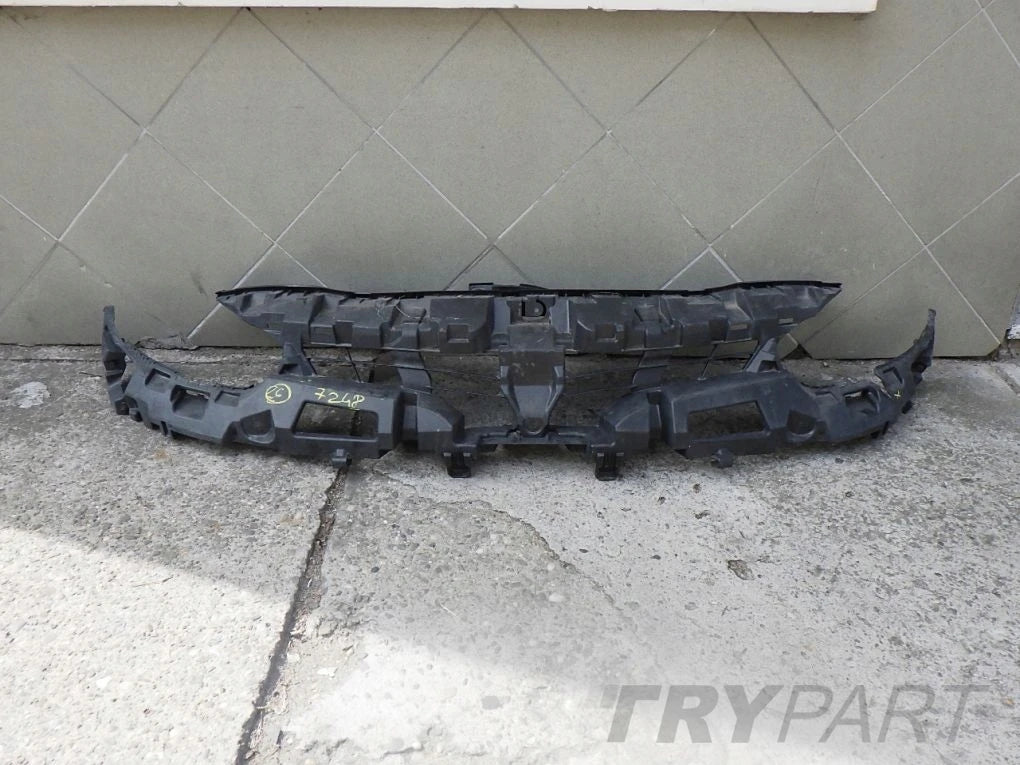 RENAULT FLUENCE LIFT 12- GRILLE SUPPORT REINFORCEMENT FRAME