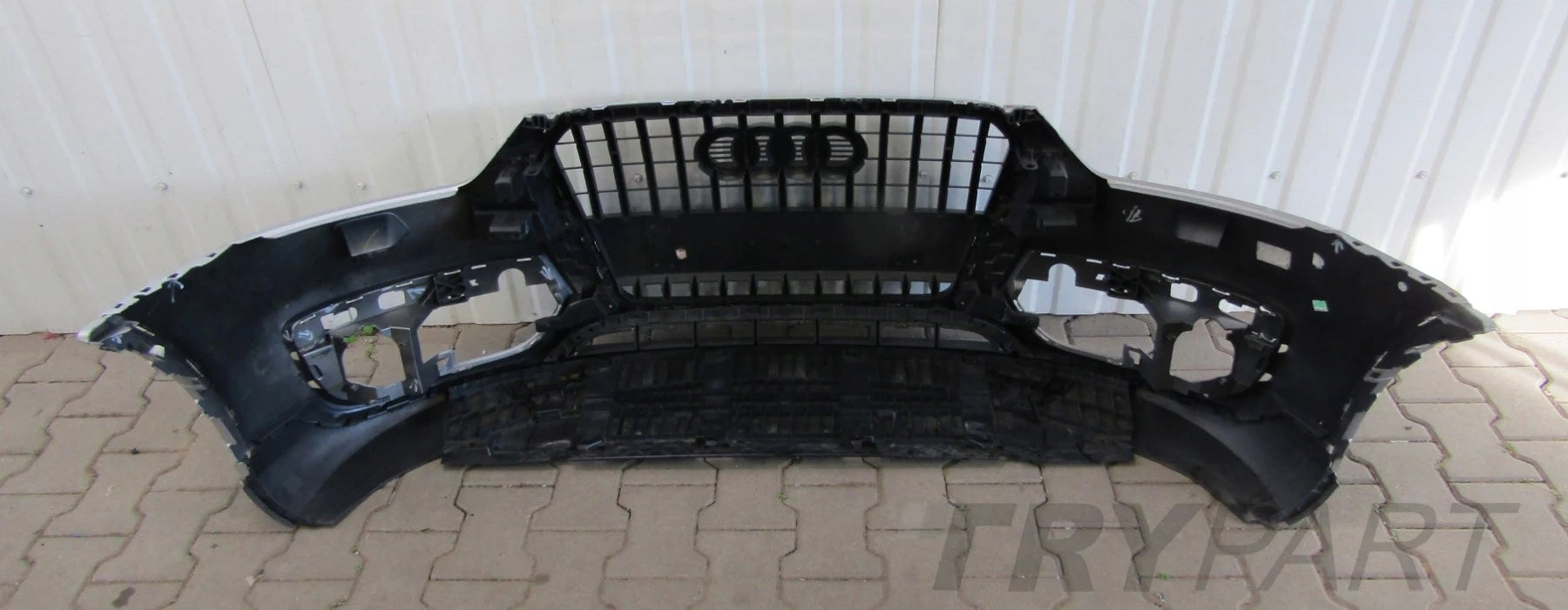 Front Bumper Audi Q3 8U0 11-14