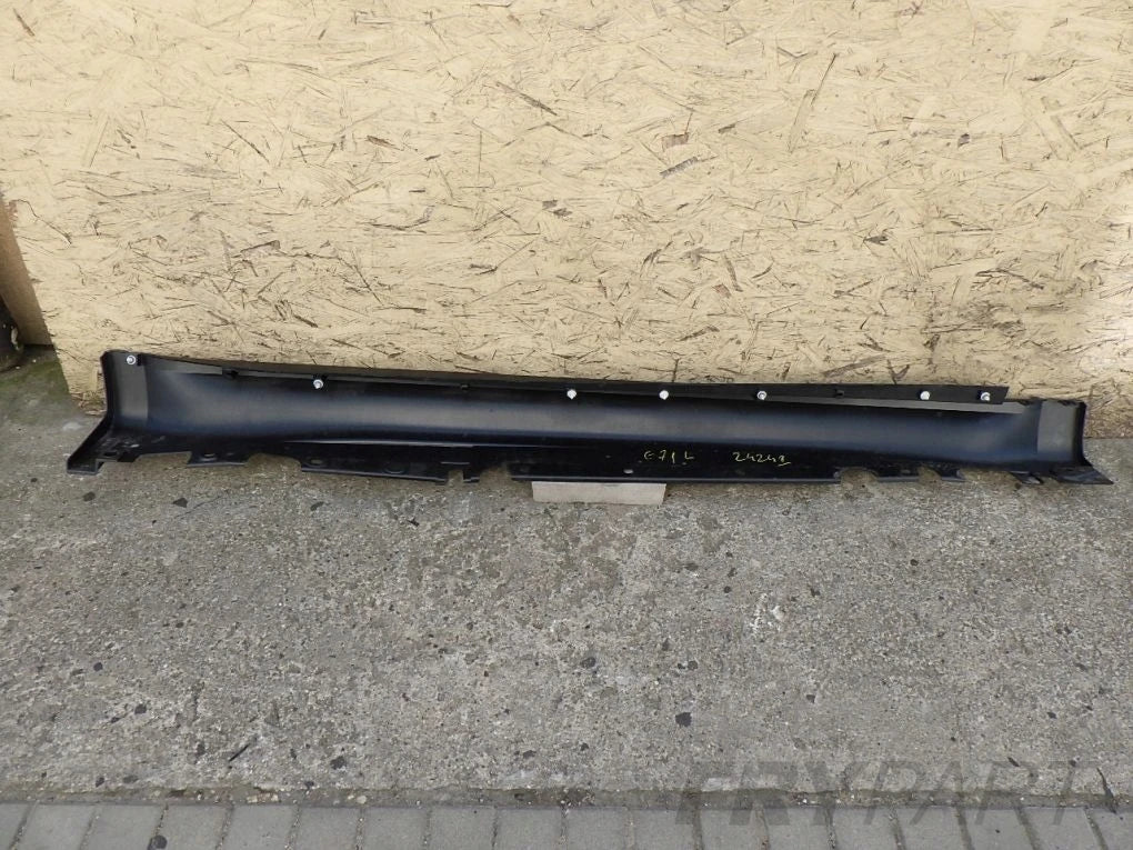 BMW X6 E71 Left Sill Cover Bracket