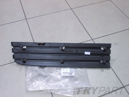 Peugeot Partner III Berlingo 3 bumper grille