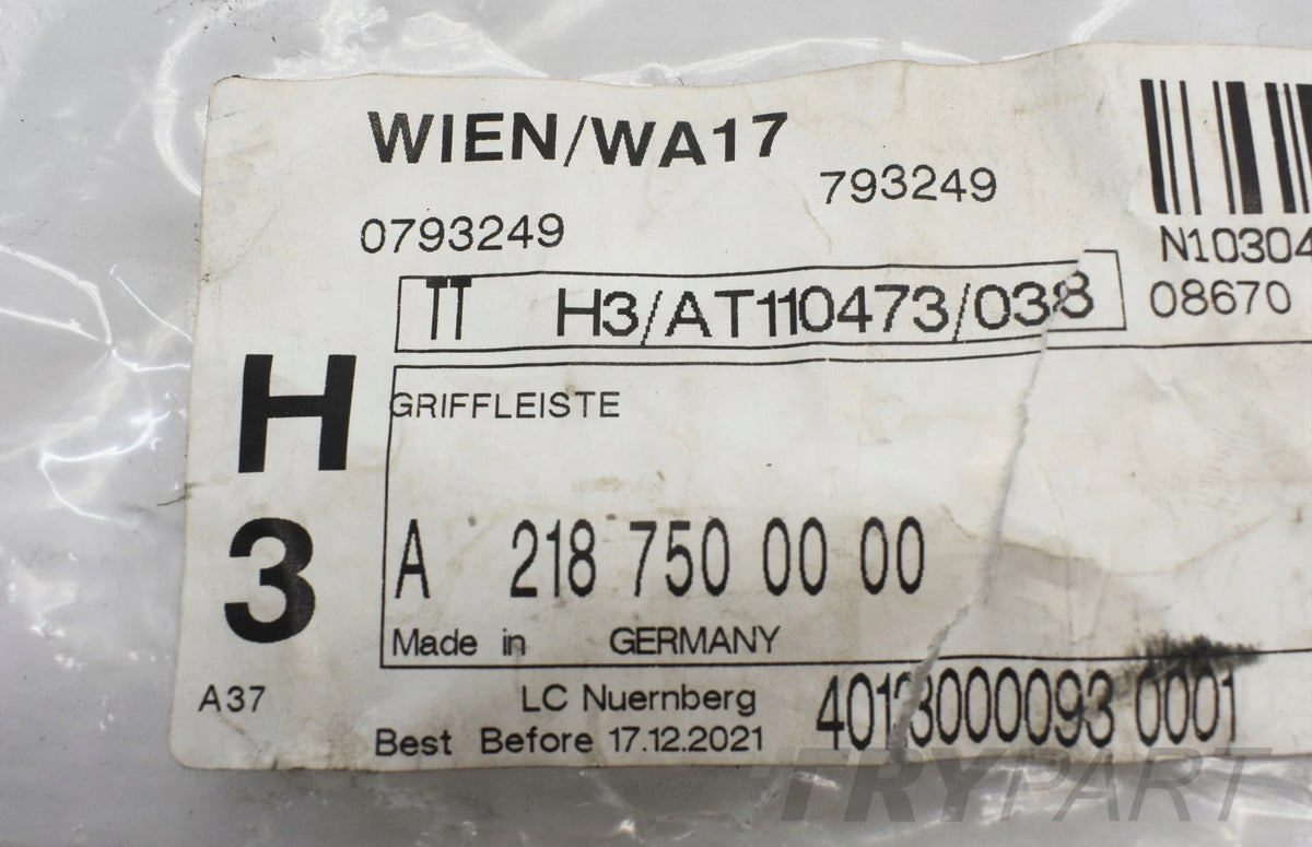 MERCEDES CLS W218 TRUNK LID TRIM NEW