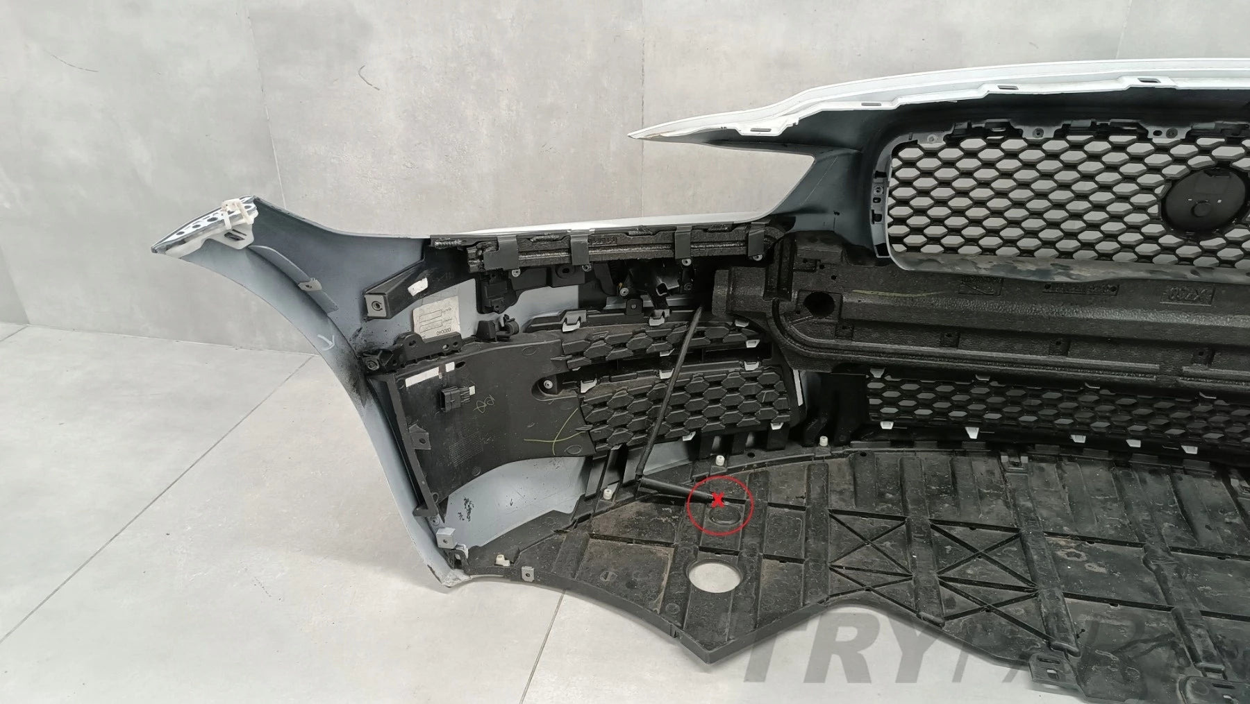 Front Bumper for Jaguar XE X760 14-19