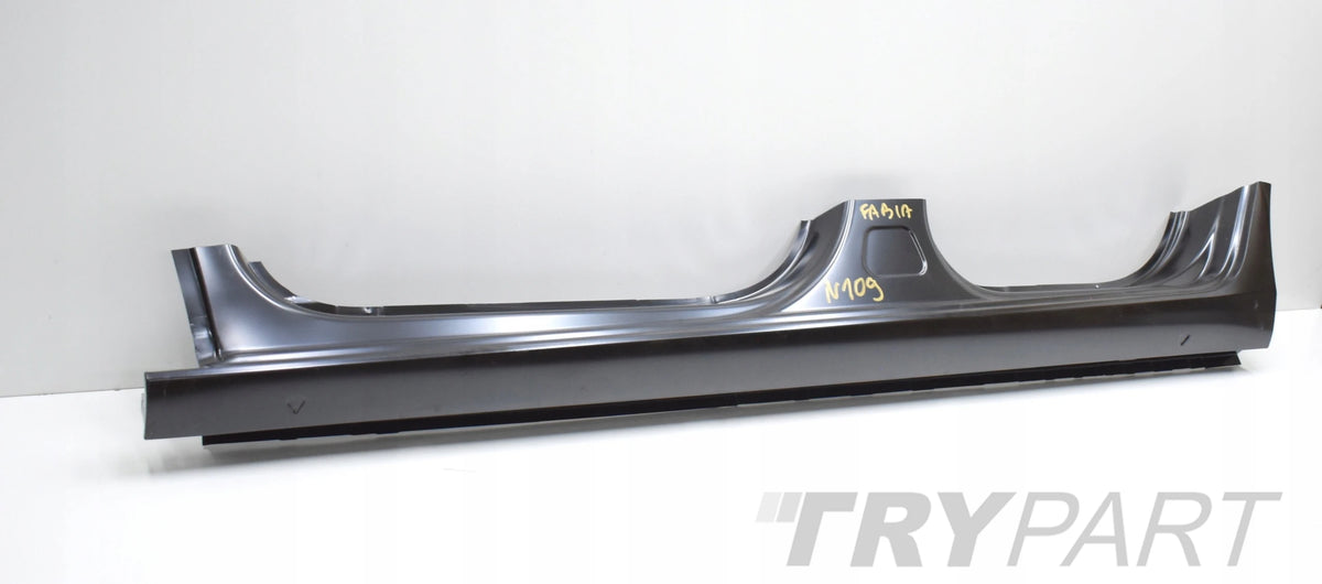 SKODA FABIA III 6V LEFT SILL COVER ORG NEW