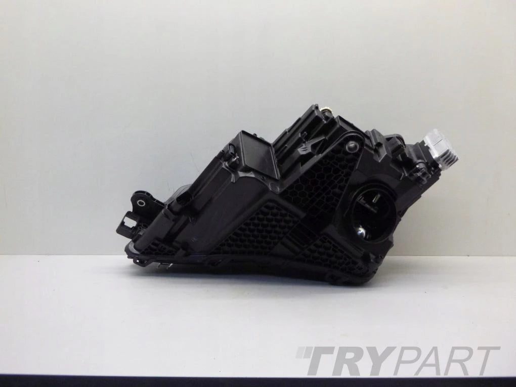 SKODA SUPERB LIFT III 3V0 3V1 FULL LED RIGHT