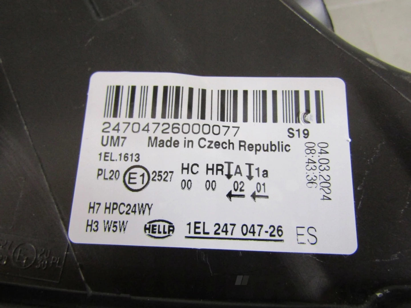 Headlight Skoda Superb 2 II 3T1 STANDARD LENS 08-13 RH RIGHT