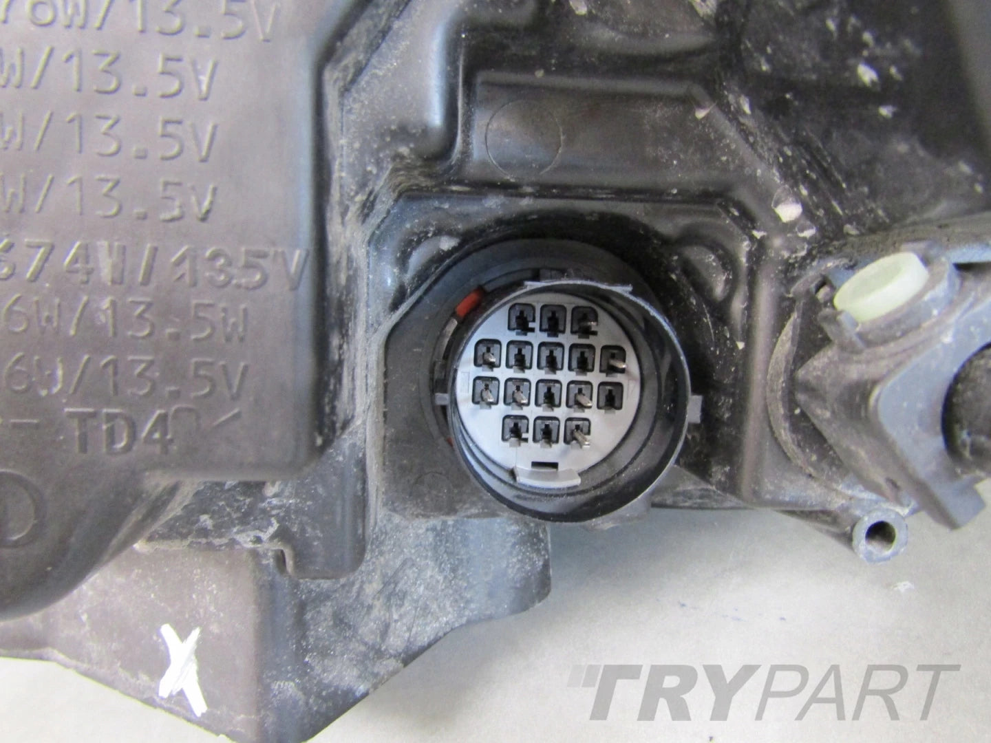 HEADLAMP LAND ROVER DISCOVERY V L462 LED 16- RH HY32-13W029-EC