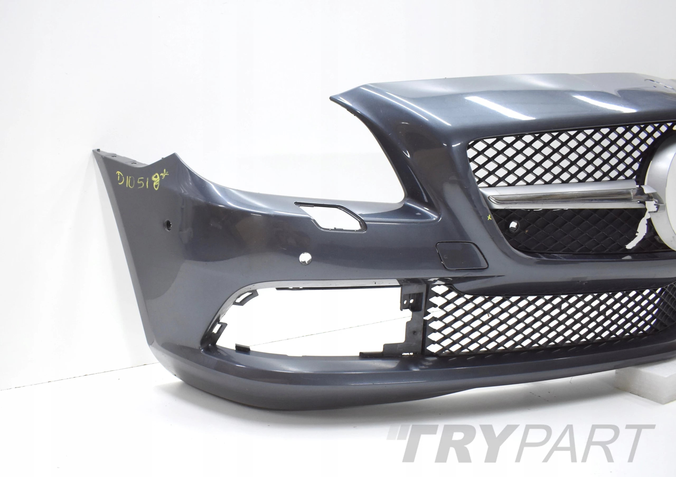 MERCEDES SLK W172 FRONT BUMPER ORG + GRILLE