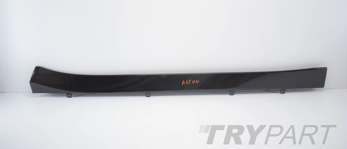 ASTON MARTIN DB11 RIGHT SILL MOULDING ORG