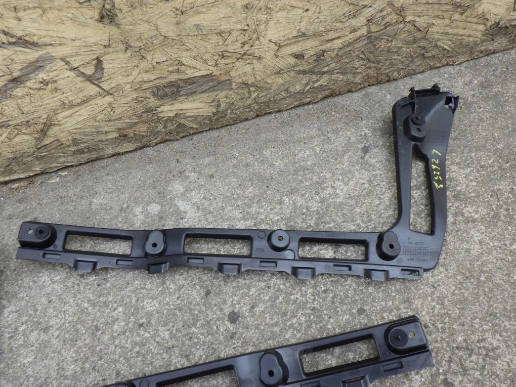 FORD FOCUS MK3 KOMBI REAR HATCH TRIM SLIDE